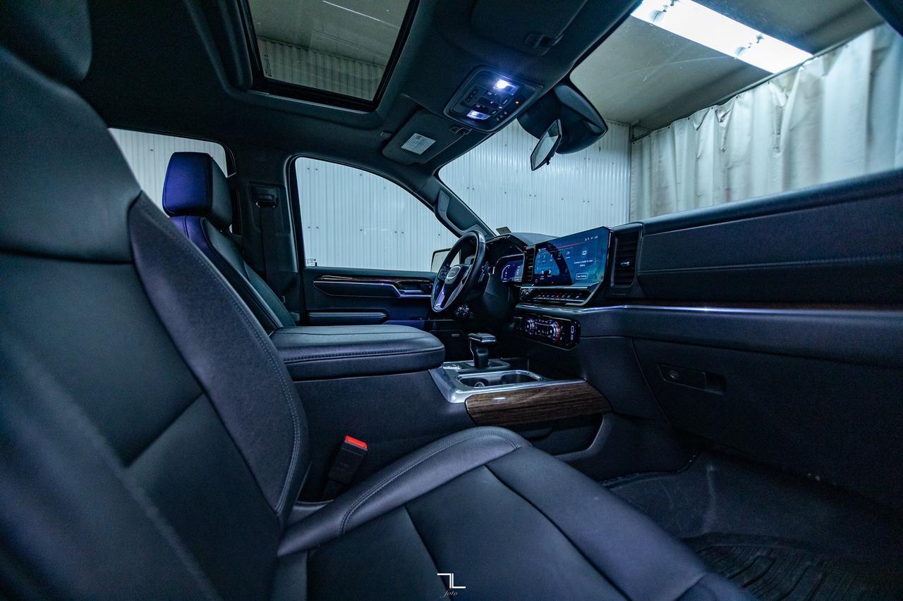 2023 GMC Sierra 1500 4x4 Crew Cab Elevation Leather Roof Nav Red Deer AB