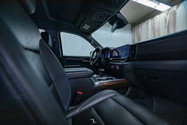 2023 GMC Sierra 1500 4x4 Crew Cab Elevation X31 Leather Nav BCam Red Deer AB