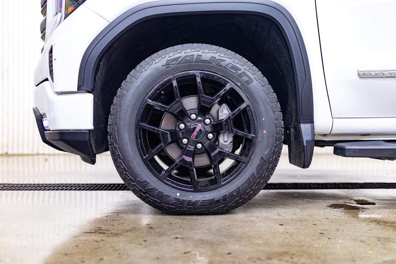 2023 GMC Sierra 1500 4x4 Crew Cab Elevation X31 Leather Roof Nav Red Deer AB