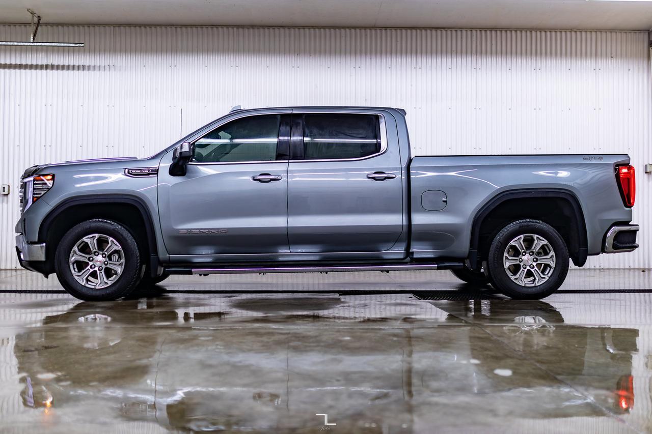 2023 GMC Sierra 1500 4x4 Crew Cab SLT Leather Nav BCam Red Deer AB