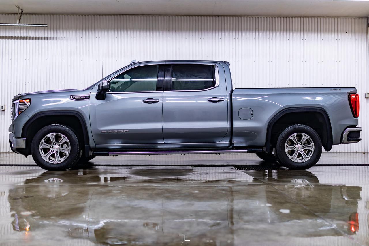 2023 GMC Sierra 1500 4x4 Crew Cab SLT Leather Nav BCam Red Deer AB