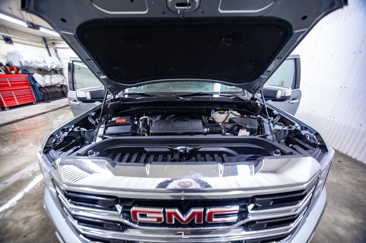 2023 GMC Sierra 1500 4x4 Crew Cab SLT Leather Nav BCam Red Deer AB