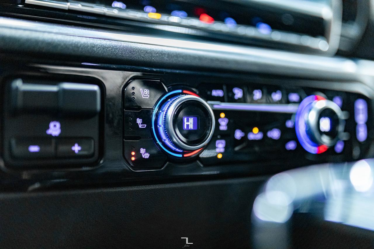 2023 GMC Sierra 1500 4x4 Crew Cab SLT Leather Nav BCam Red Deer AB