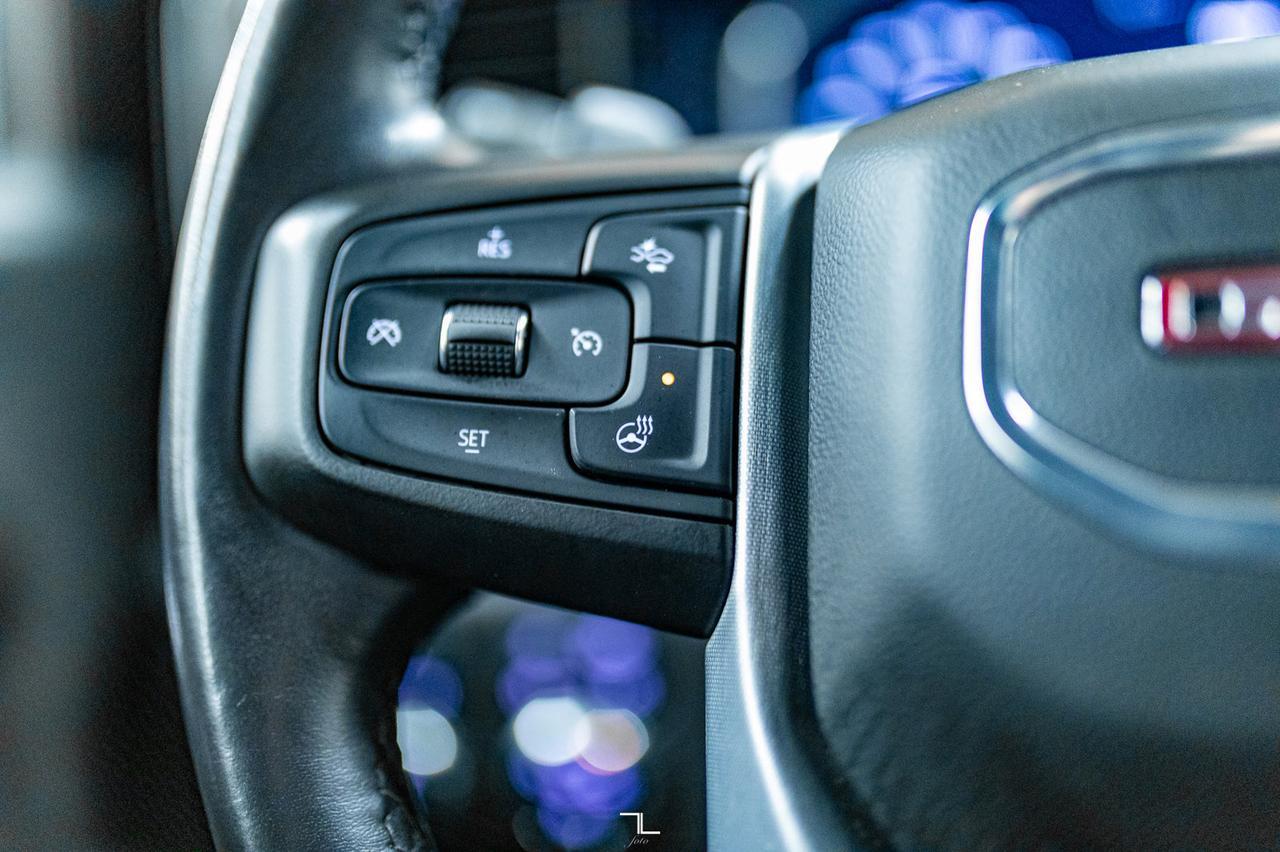 2023 GMC Sierra 1500 4x4 Crew Cab SLT Leather Nav BCam Red Deer AB