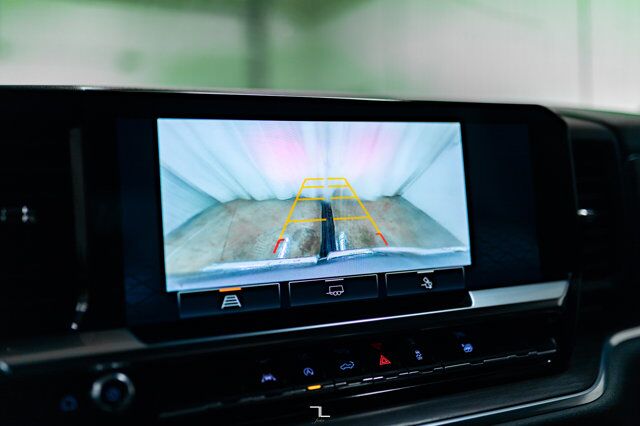 2023 GMC Sierra 1500 4x4 Crew Cab SLT Leather Nav BCam Red Deer AB