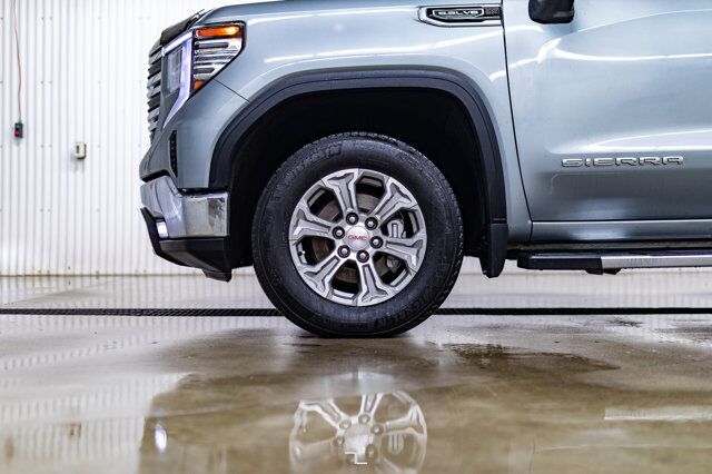 2023 GMC Sierra 1500 4x4 Crew Cab SLT Leather Nav BCam Red Deer AB