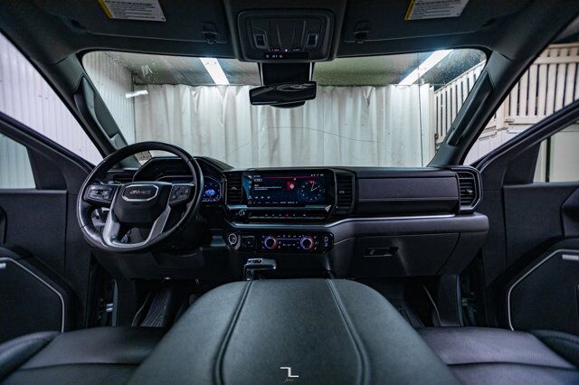 2023 GMC Sierra 1500 4x4 Crew Cab SLT Leather Nav BCam Red Deer AB