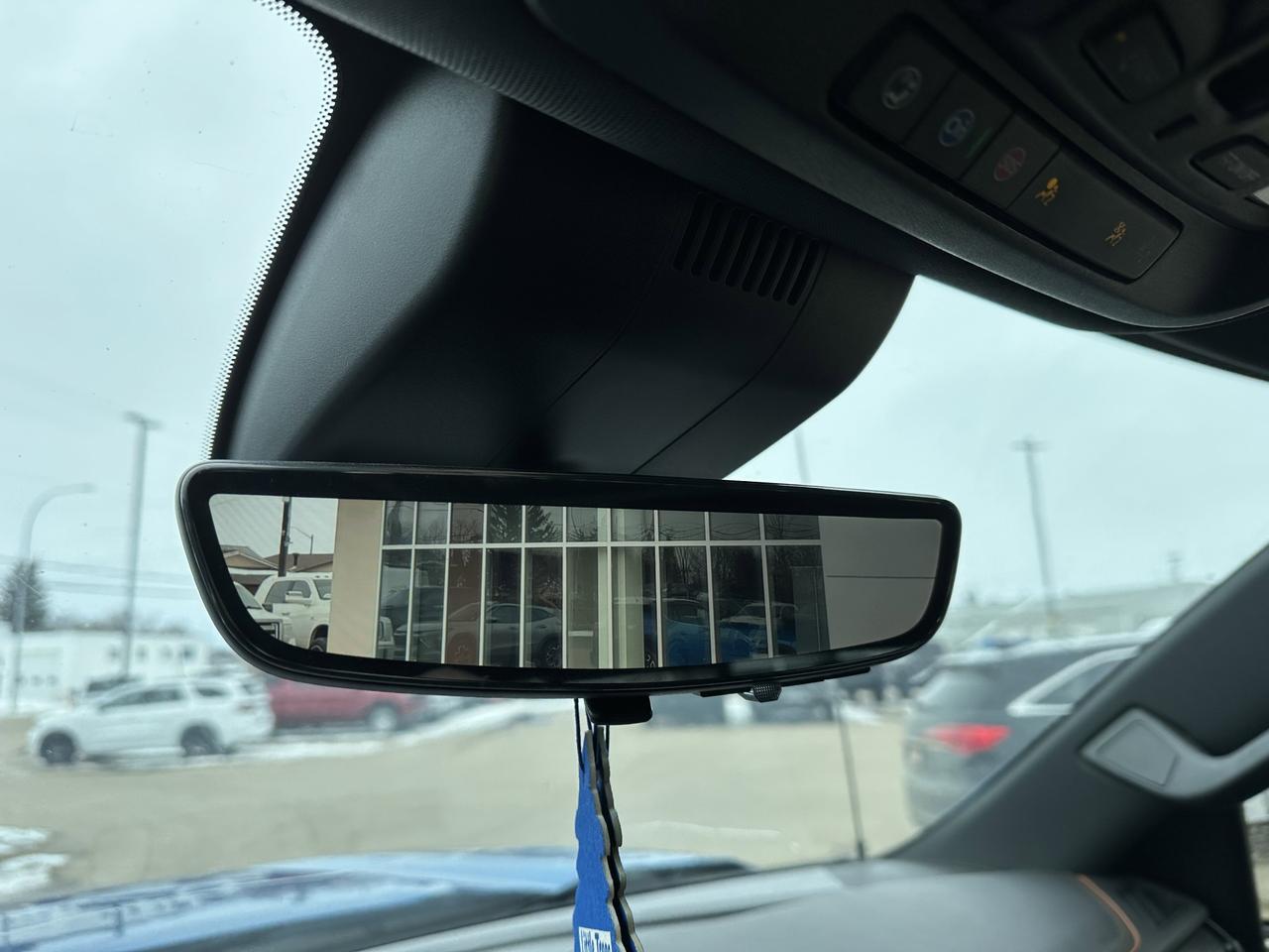 2023 GMC Sierra 1500 AT4 | Sun Roof | Premium Pgk | Tech Pkg | Multi Pro Tailgate | 360 Camera | Tow Pkg | Box Liner Redwater AB