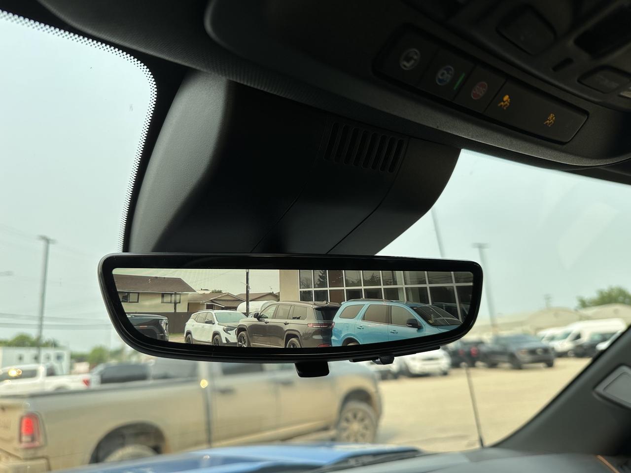 2023 GMC Sierra 1500 AT4 | Sun Roof | Premium Pgk | Tech Pkg | Multi Pro Tailgate | 360 Camera | Tow Pkg | Box Liner Redwater AB