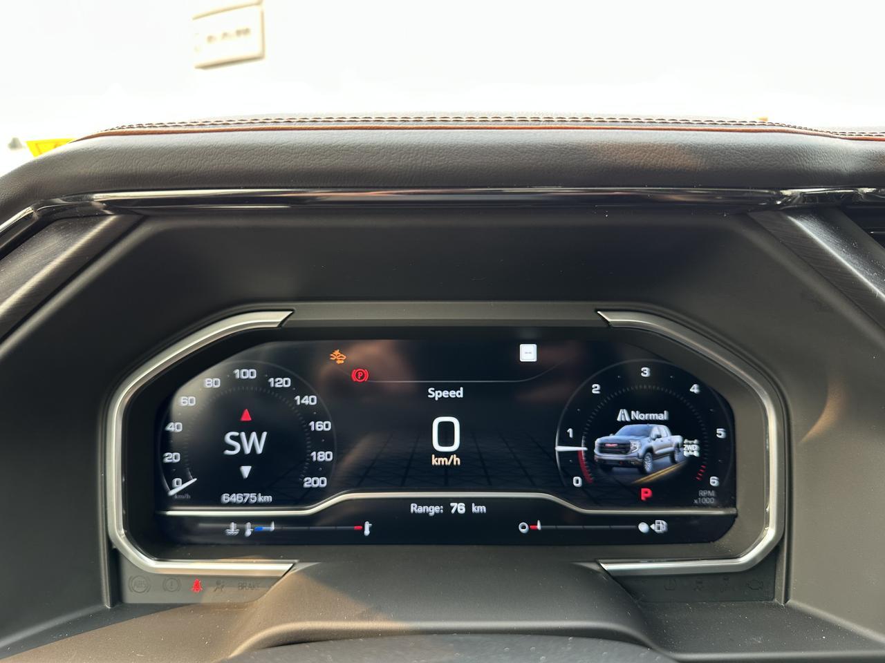 2023 GMC Sierra 1500 AT4 | Sun Roof | Premium Pgk | Tech Pkg | Multi Pro Tailgate | 360 Camera | Tow Pkg | Box Liner Redwater AB