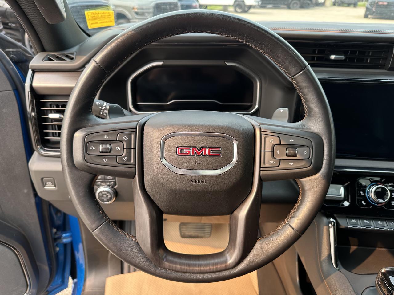 2023 GMC Sierra 1500 AT4 | Sun Roof | Premium Pgk | Tech Pkg | Multi Pro Tailgate | 360 Camera | Tow Pkg | Box Liner Redwater AB