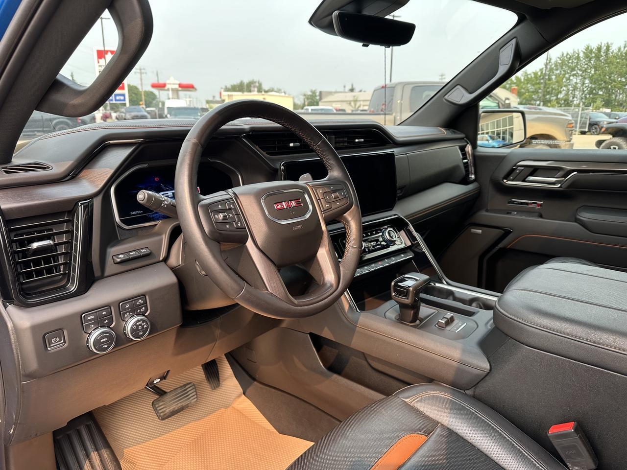 2023 GMC Sierra 1500 AT4 | Sun Roof | Premium Pgk | Tech Pkg | Multi Pro Tailgate | 360 Camera | Tow Pkg | Box Liner Redwater AB