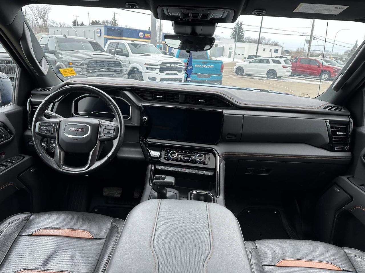 2023 GMC Sierra 1500 AT4 | Sun Roof | Premium Pgk | Tech Pkg | Multi Pro Tailgate | 360 Camera | Tow Pkg | Box Liner Redwater AB