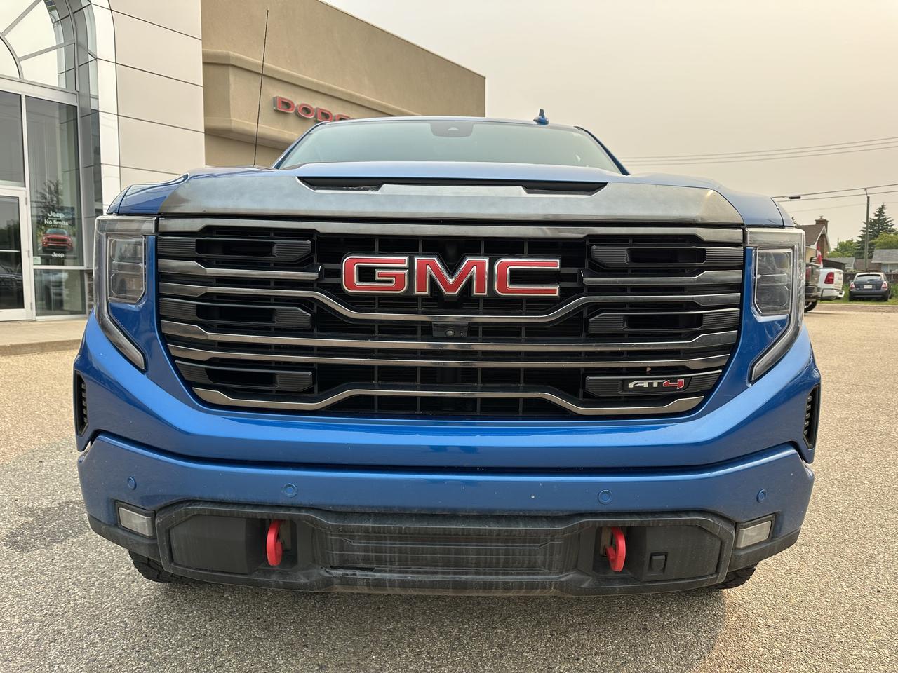 2023 GMC Sierra 1500 AT4 | Sun Roof | Premium Pgk | Tech Pkg | Multi Pro Tailgate | 360 Camera | Tow Pkg | Box Liner Redwater AB