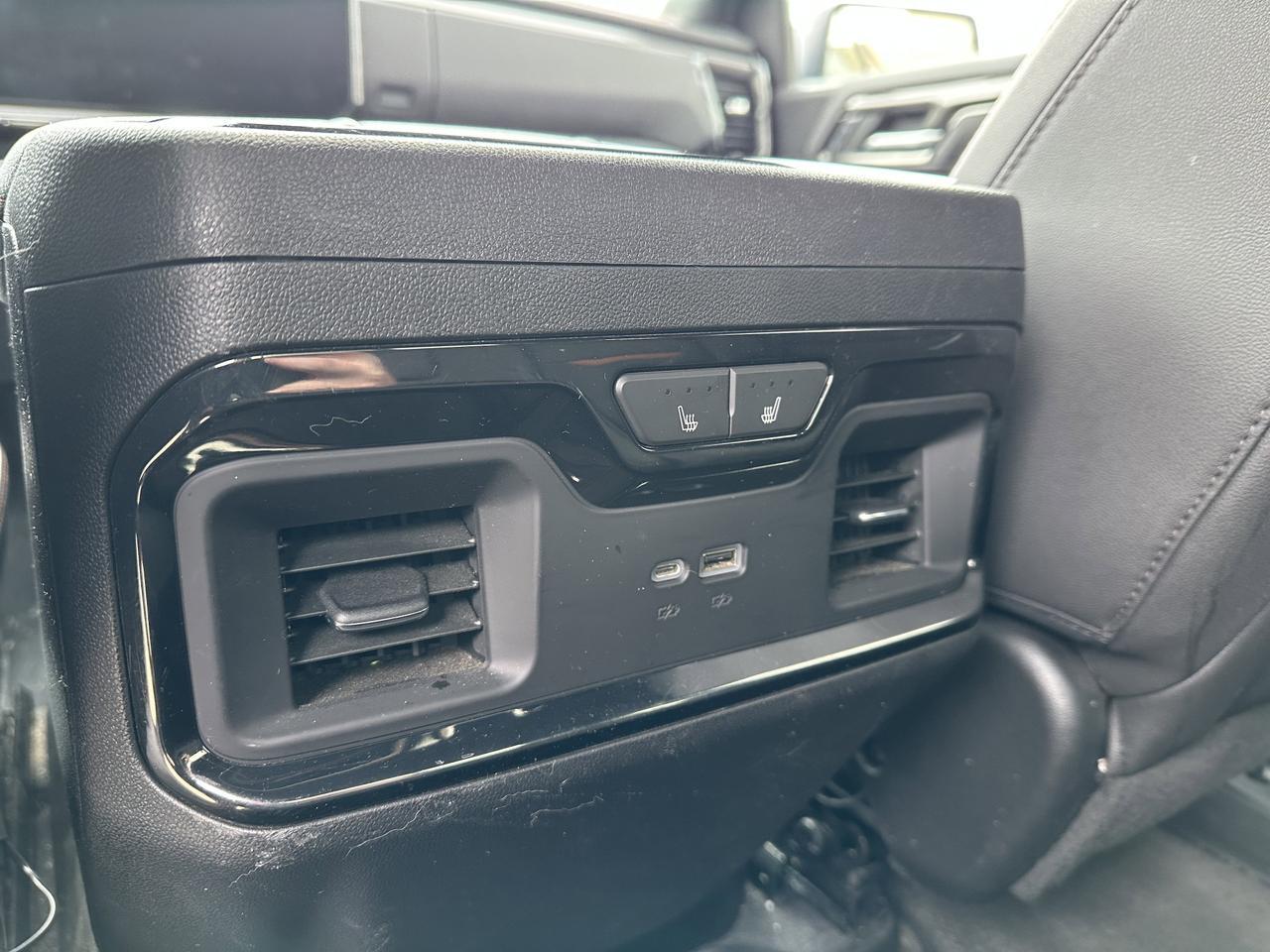 2023 GMC Sierra 1500 AT4 | Sun Roof | Premium Pgk | Tech Pkg | Multi Pro Tailgate | 360 Camera | Tow Pkg | Box Liner Redwater AB