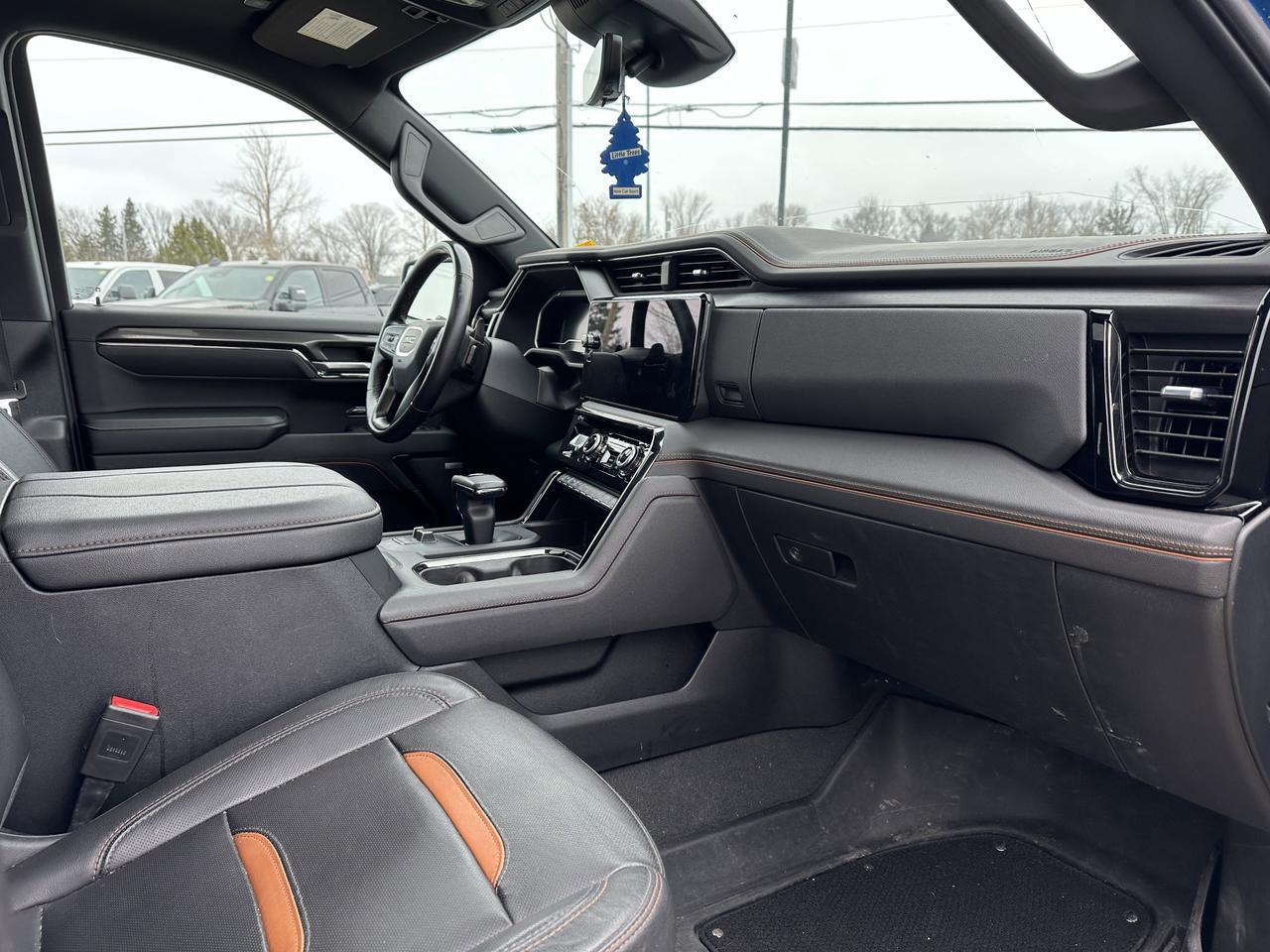 2023 GMC Sierra 1500 AT4 | Sun Roof | Premium Pgk | Tech Pkg | Multi Pro Tailgate | 360 Camera | Tow Pkg | Box Liner Redwater AB