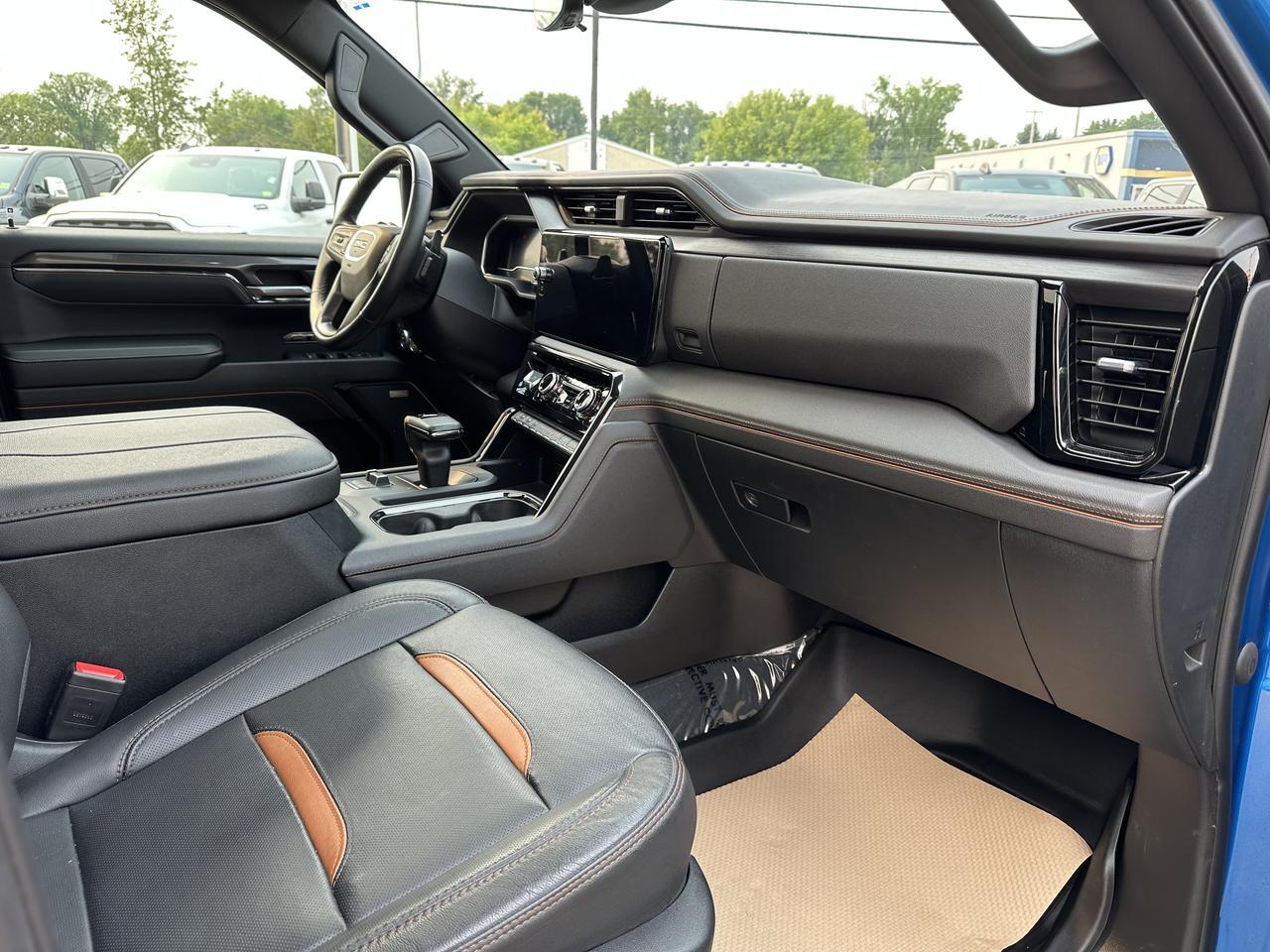 2023 GMC Sierra 1500 AT4 | Sun Roof | Premium Pgk | Tech Pkg | Multi Pro Tailgate | 360 Camera | Tow Pkg | Box Liner Redwater AB