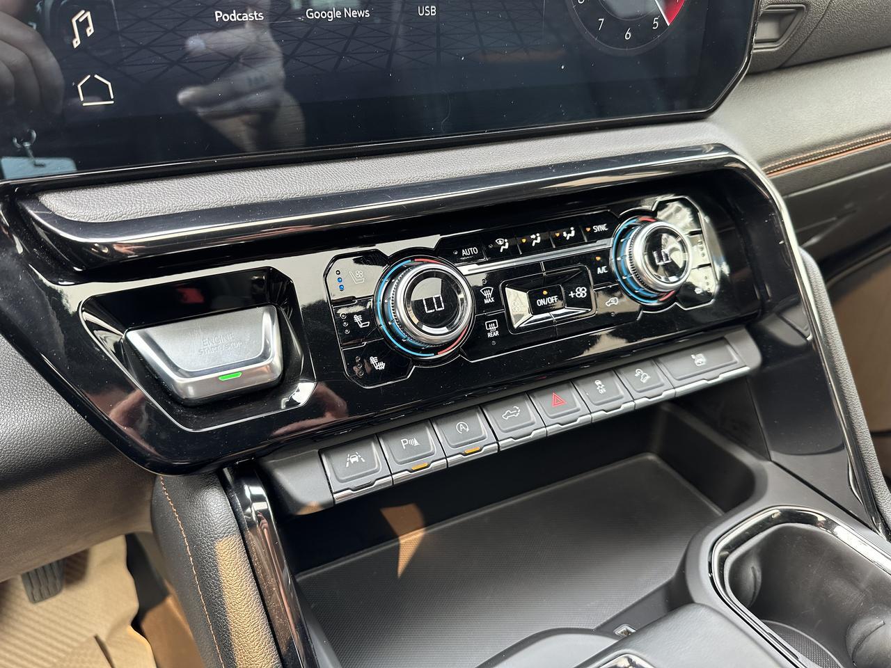 2023 GMC Sierra 1500 AT4 | Sun Roof | Premium Pgk | Tech Pkg | Multi Pro Tailgate | 360 Camera | Tow Pkg | Box Liner Redwater AB