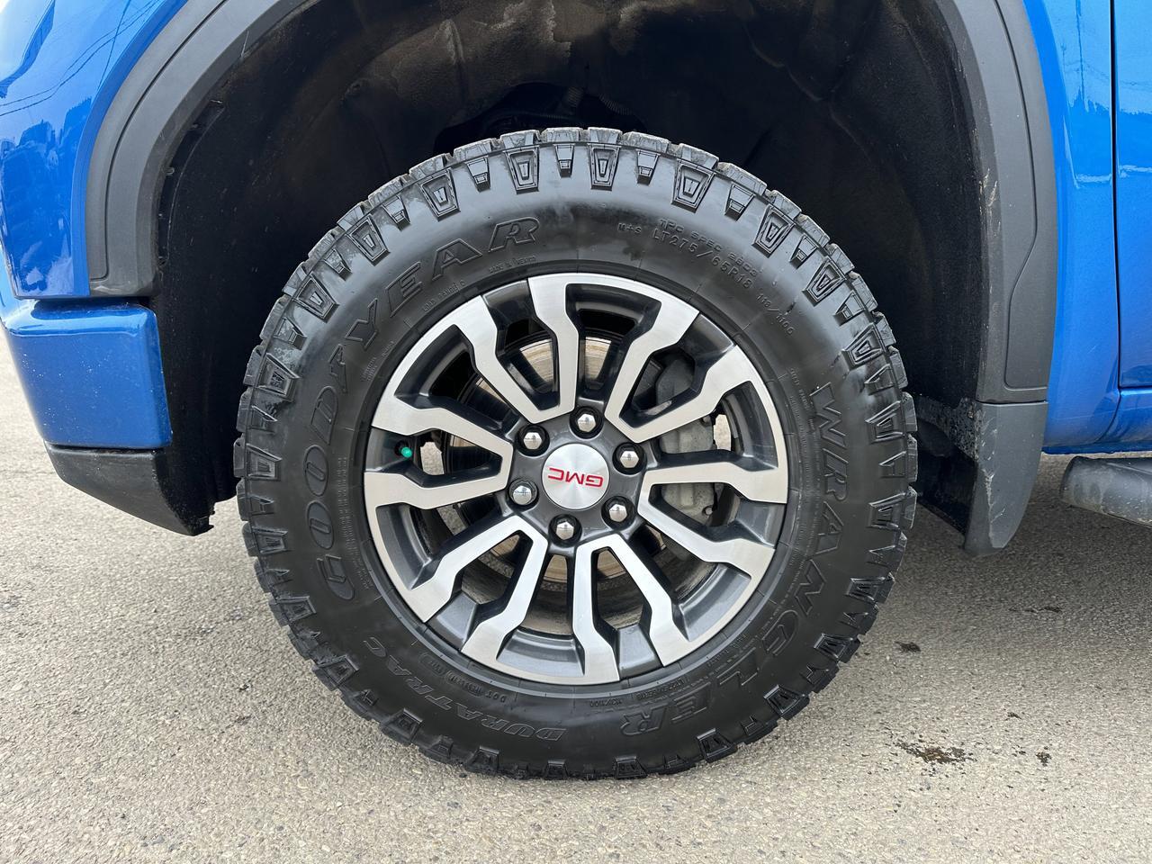 2023 GMC Sierra 1500 AT4 | Sun Roof | Premium Pgk | Tech Pkg | Multi Pro Tailgate | 360 Camera | Tow Pkg | Box Liner Redwater AB