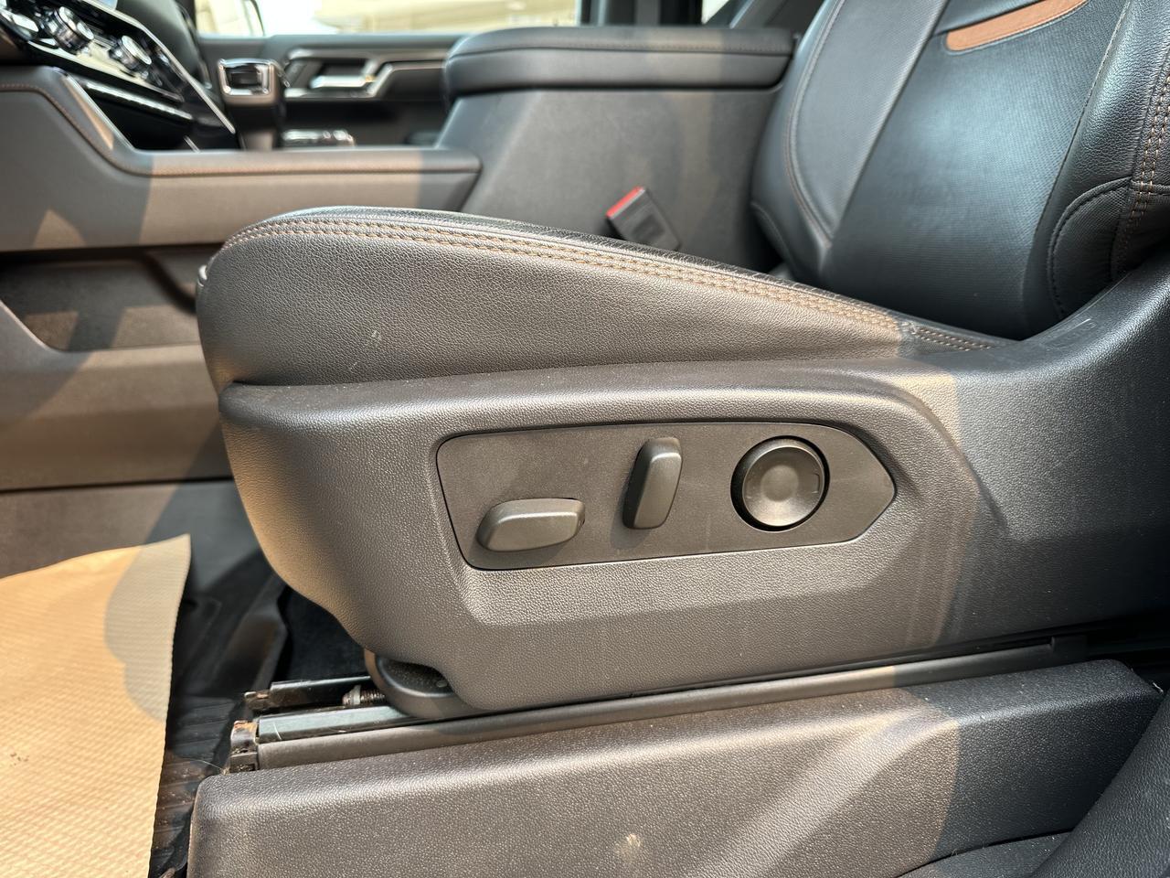 2023 GMC Sierra 1500 AT4 | Sun Roof | Premium Pgk | Tech Pkg | Multi Pro Tailgate | 360 Camera | Tow Pkg | Box Liner Redwater AB