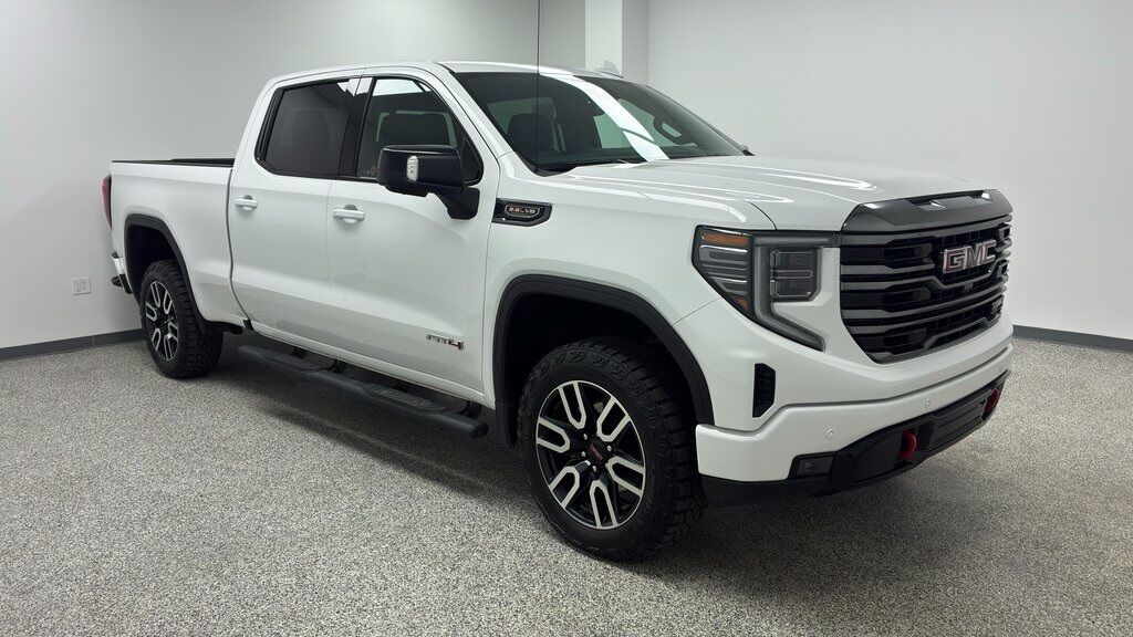 2023 GMC Sierra 1500 AT4