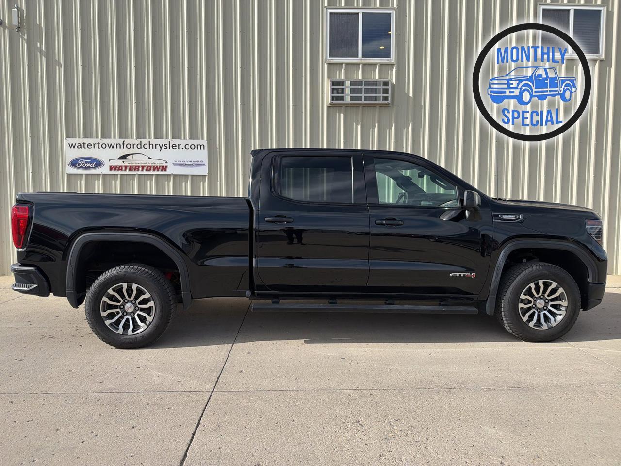 2023 GMC Sierra 1500 AT4