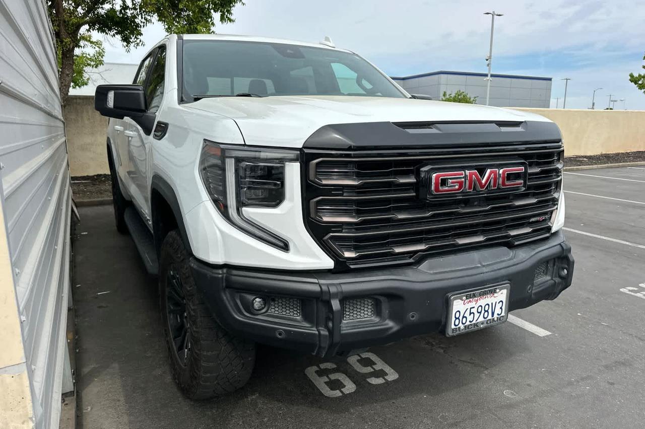2023 GMC Sierra 1500 AT4X