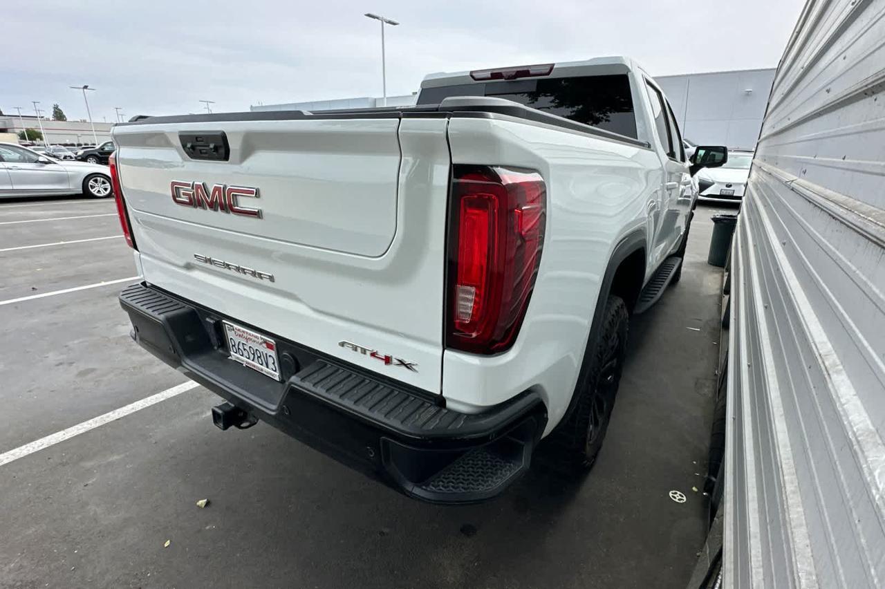 2023 GMC Sierra 1500 AT4X