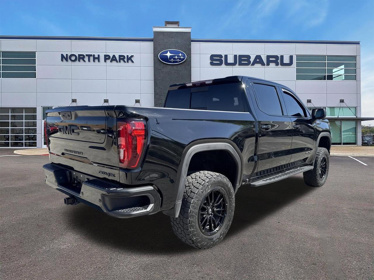 2023 GMC Sierra 1500 AT4X