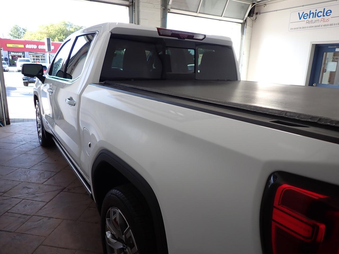 2023 GMC Sierra 1500 Denali 4WD 5&apos;8&quot; BOX CREW CAB LEATHER NAVI SUNROOF Listowel ON