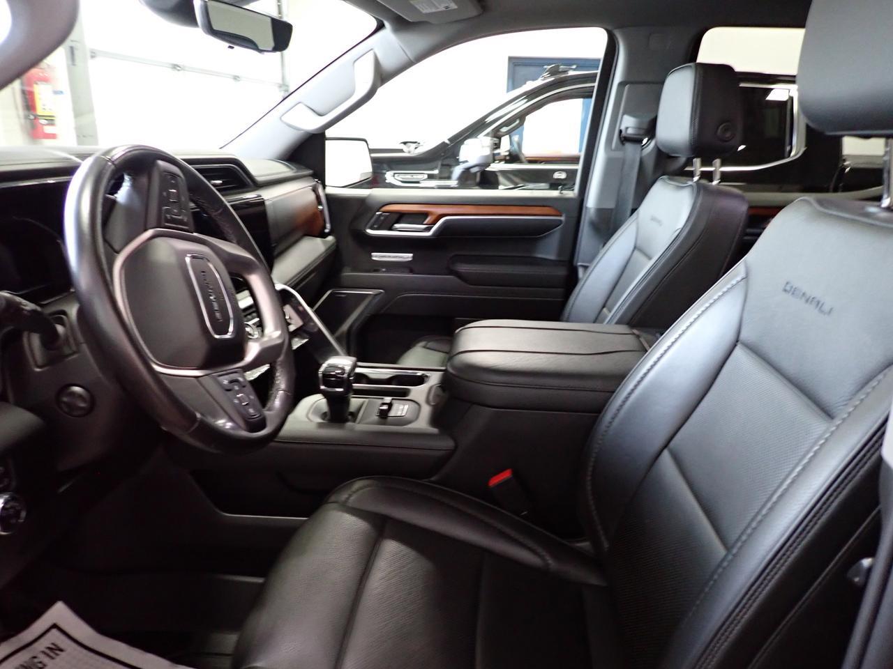 2023 GMC Sierra 1500 Denali 4WD CREW CAB *DIESEL* LEATHER SUNROOF Listowel ON