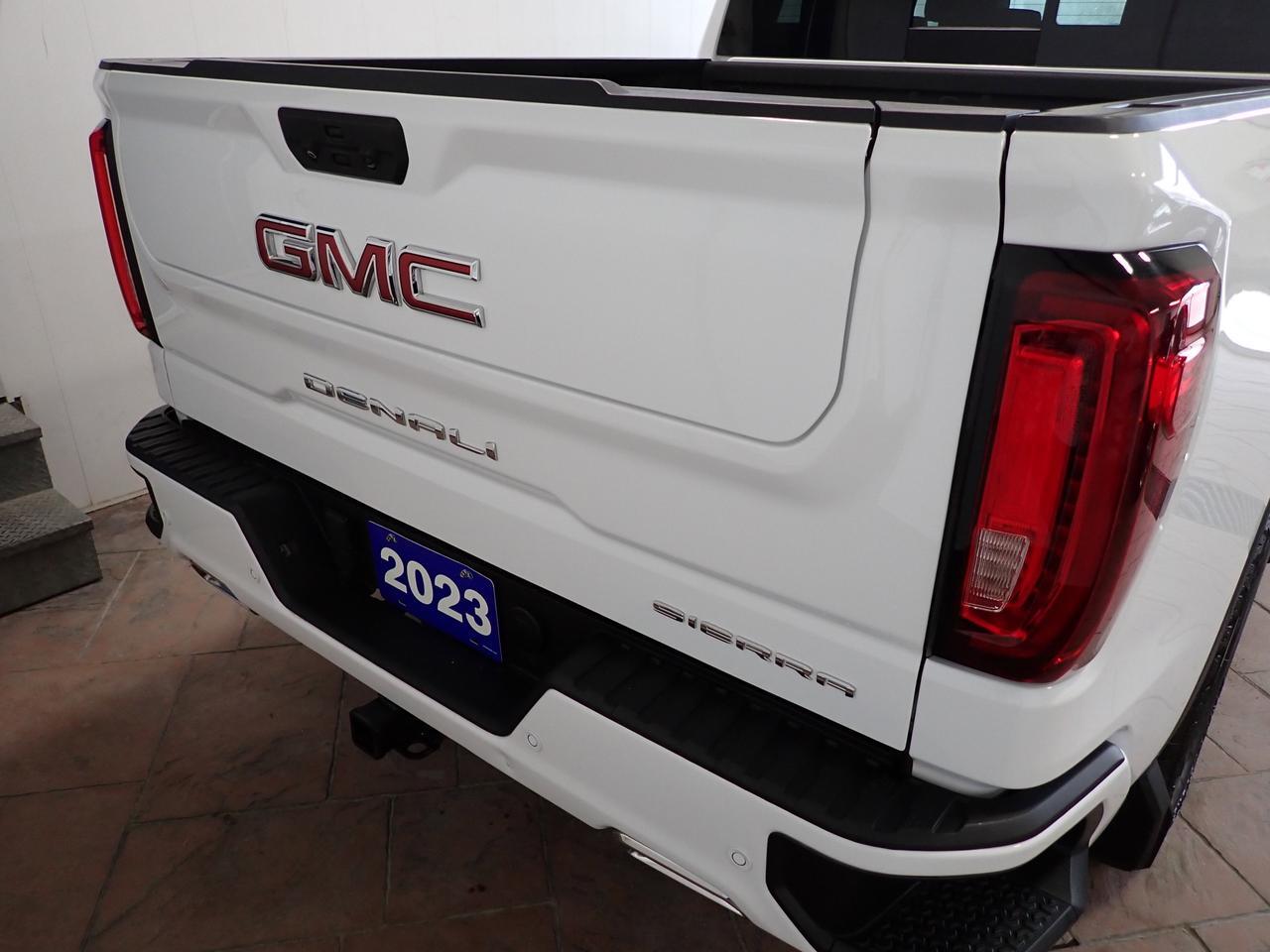 2023 GMC Sierra 1500 Denali 4WD CREW CAB LEATHER NAVI SUNROOF Listowel ON