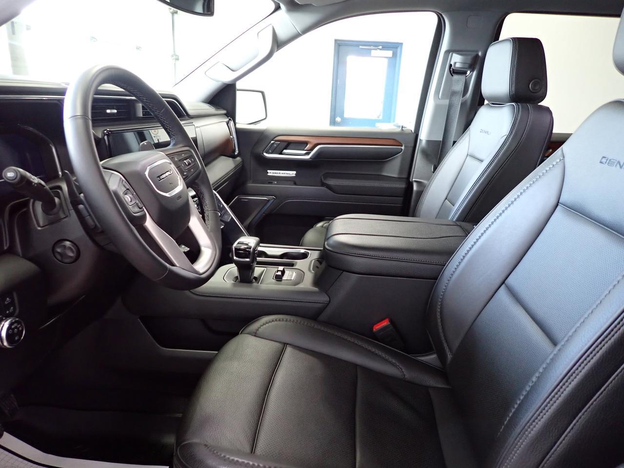 2023 GMC Sierra 1500 Denali 4WD CREW CAB LEATHER NAVI SUNROOF Listowel ON