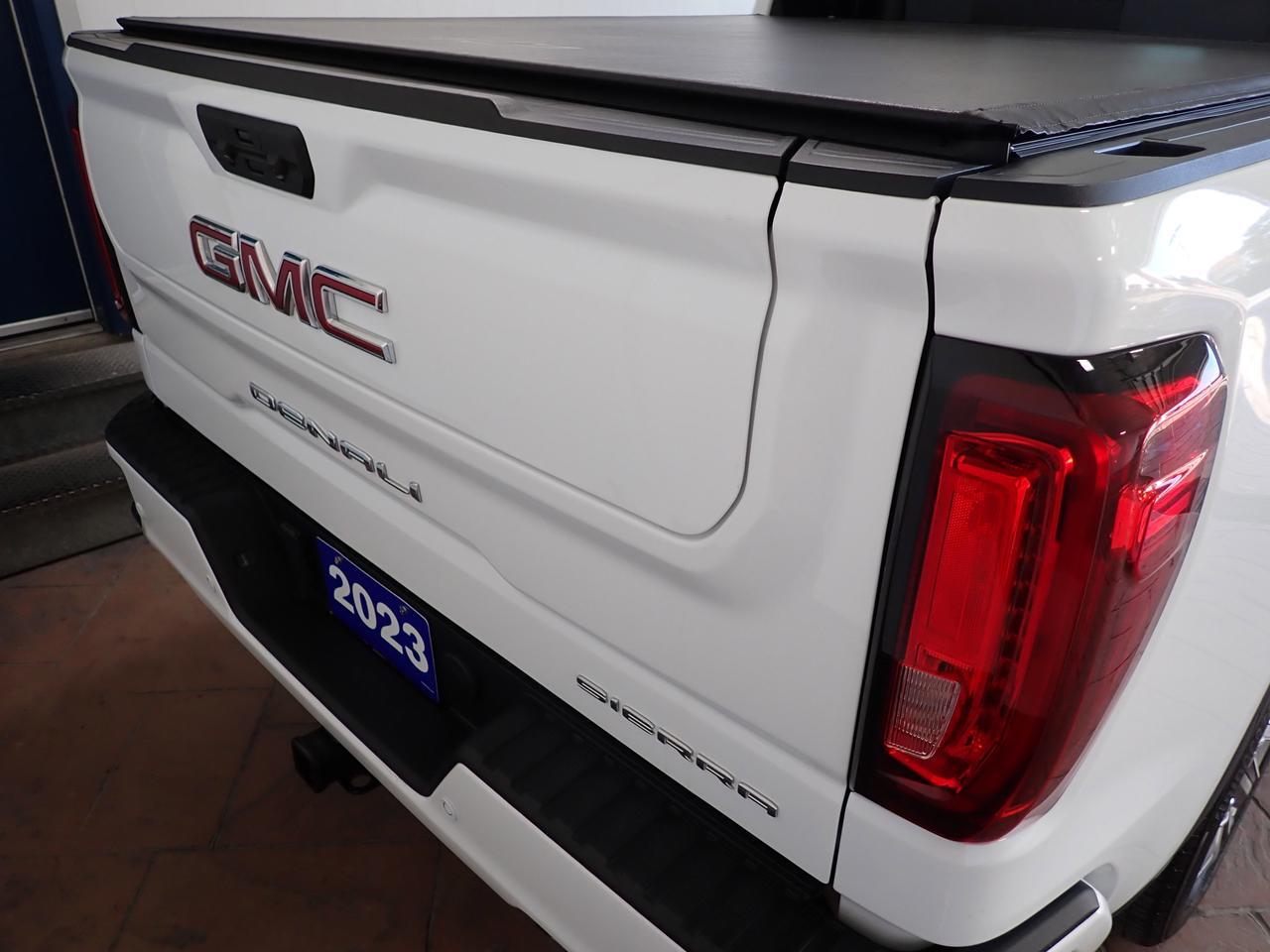 2023 GMC Sierra 1500 Denali 4WD CREW CAB LEATHER NAVI SUNROOF Listowel ON