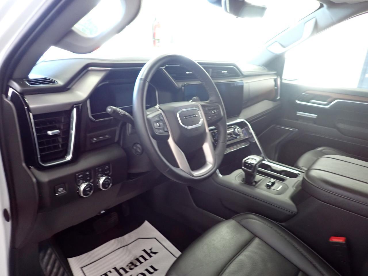2023 GMC Sierra 1500 Denali 4WD CREW CAB LEATHER NAVI SUNROOF Listowel ON