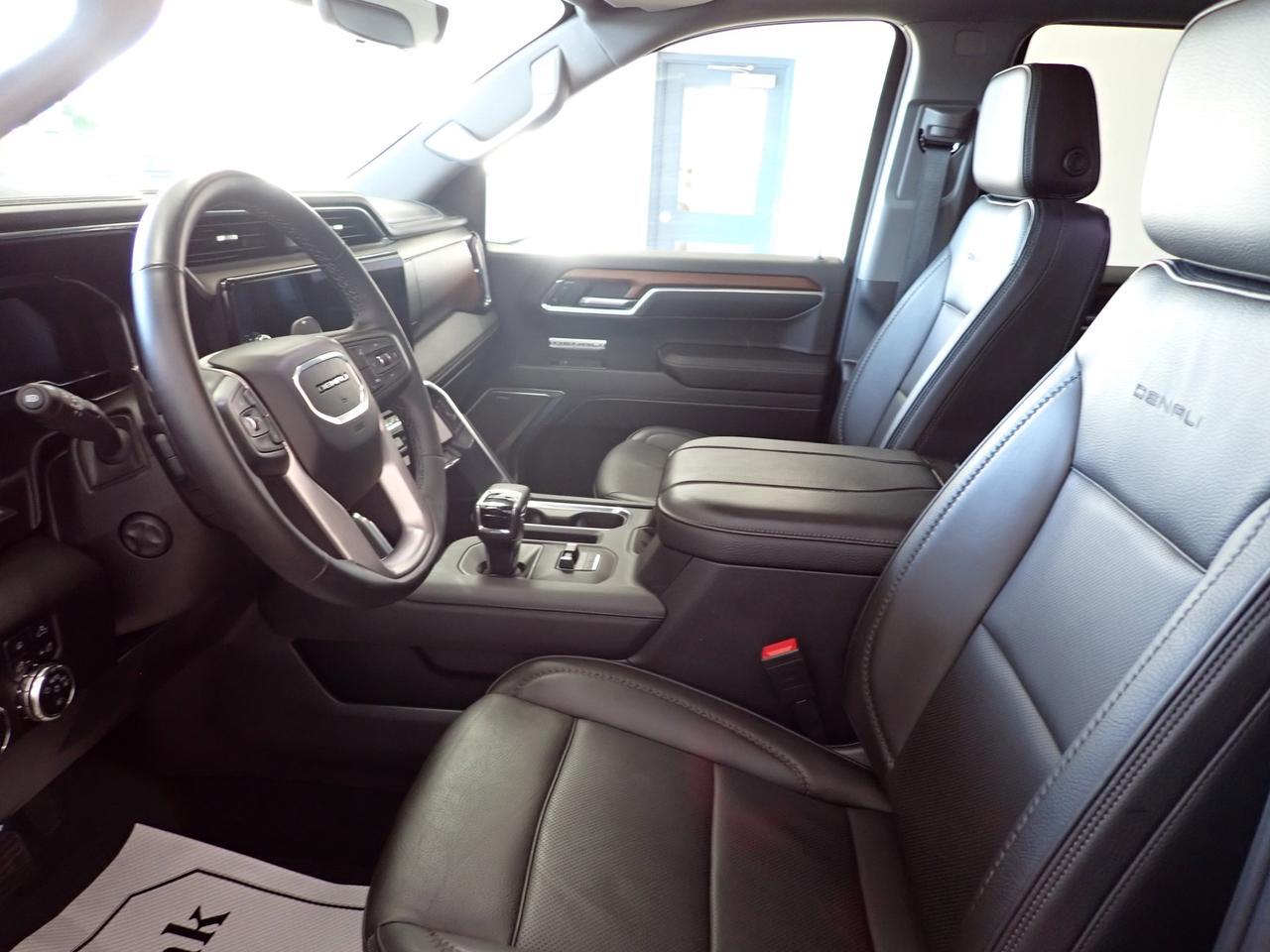 2023 GMC Sierra 1500 Denali 4WD CREW CAB LEATHER NAVI SUNROOF Listowel ON