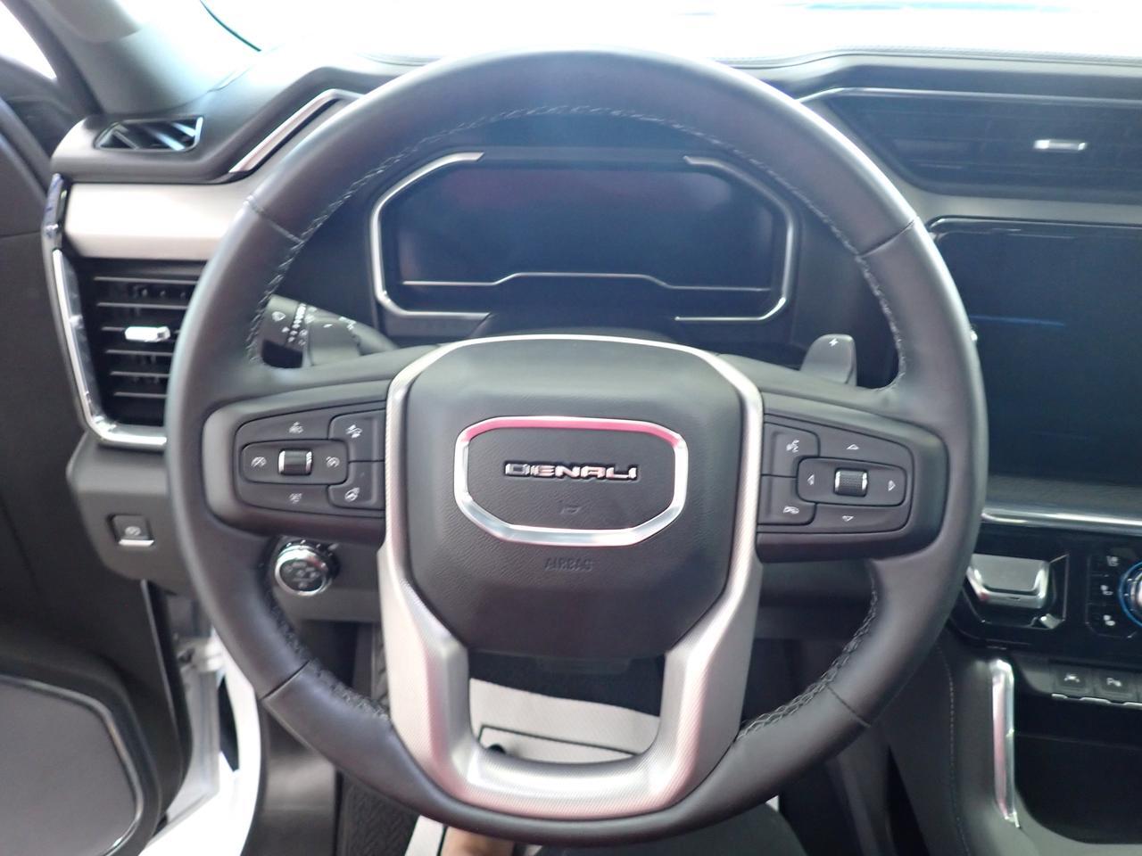 2023 GMC Sierra 1500 Denali 4WD CREW CAB LEATHER NAVI SUNROOF Listowel ON
