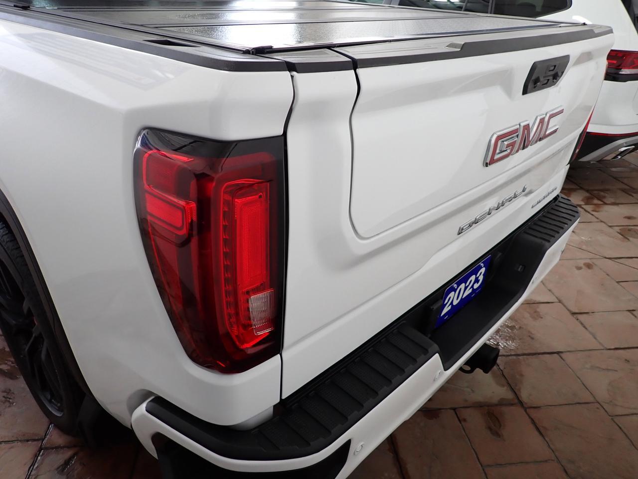 2023 GMC Sierra 1500 Denali 4WD CREW CAB LEATHER SUNROOF Listowel ON