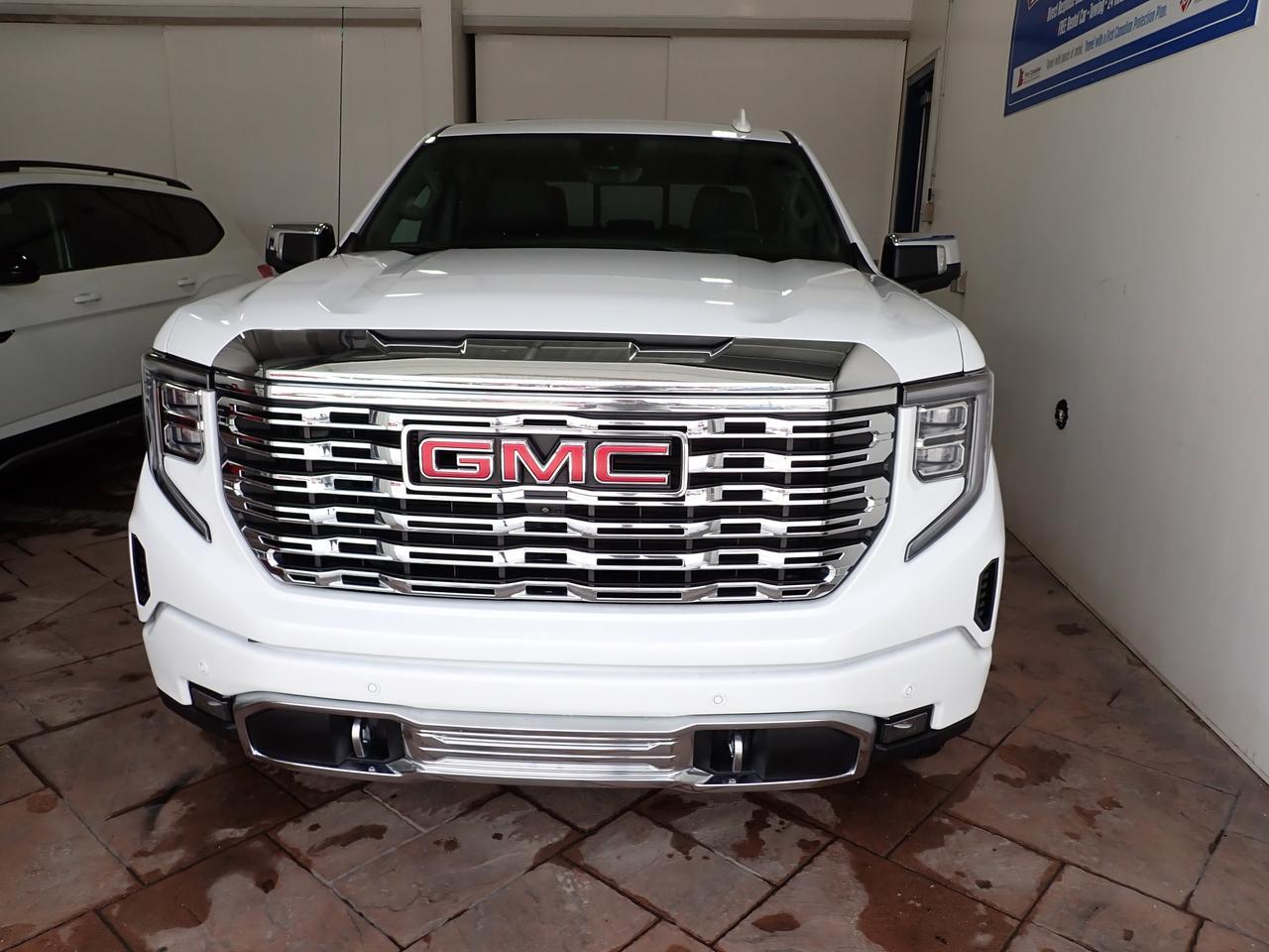2023 GMC Sierra 1500 Denali 4WD CREW CAB LEATHER SUNROOF Listowel ON