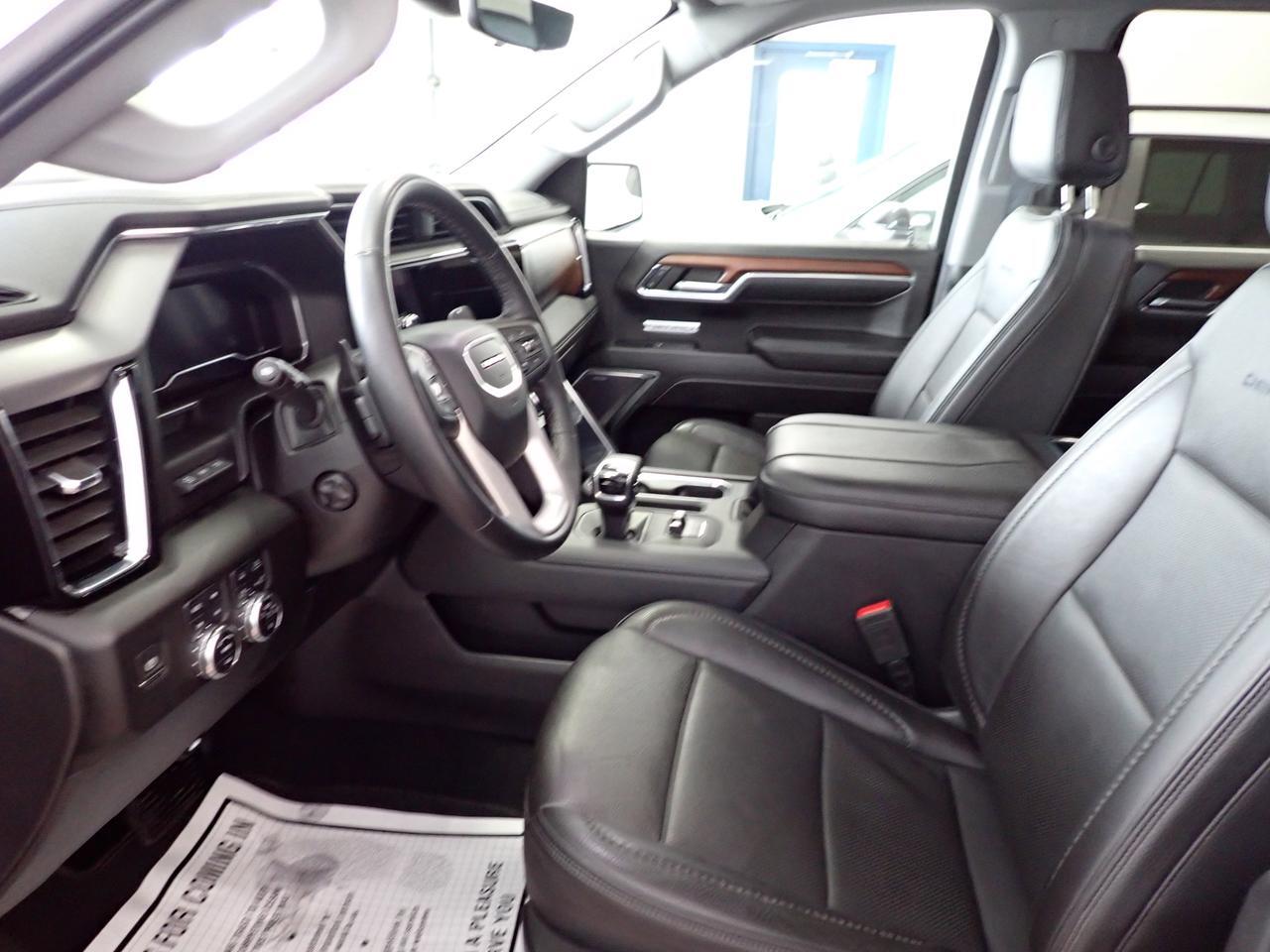 2023 GMC Sierra 1500 Denali 4WD CREW CAB LEATHER SUNROOF Listowel ON