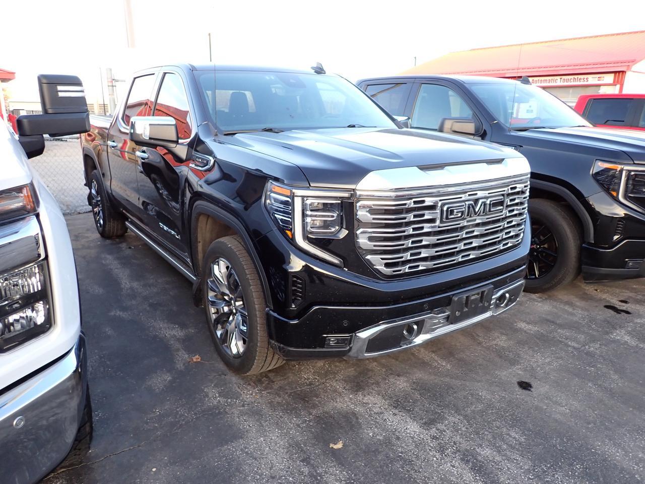 2023 GMC Sierra 1500 Denali 4WD CREW CAB