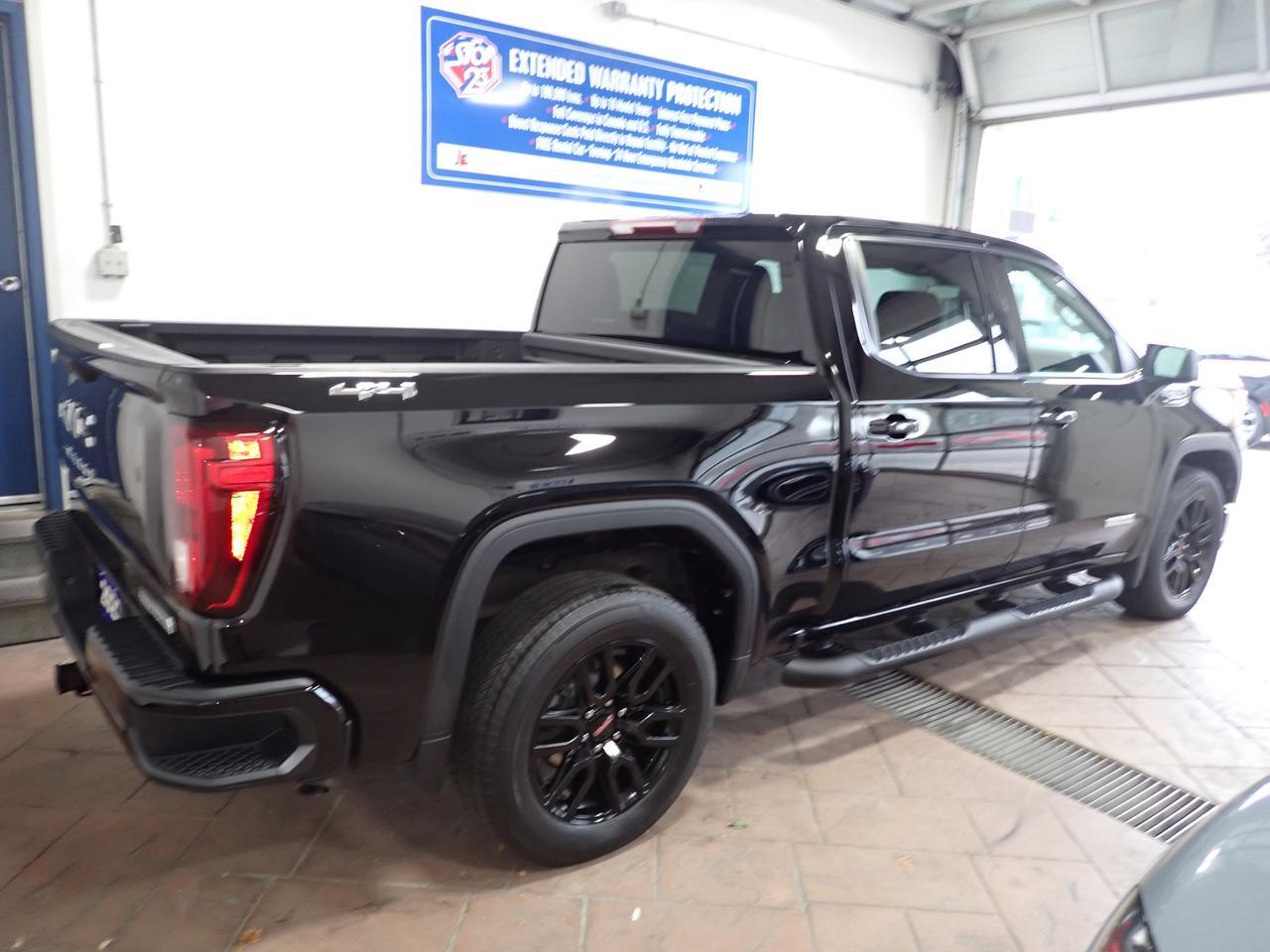 2023 GMC Sierra 1500 Elevation 4WD CREW CAB POWER SEAT 5.8 BOX Listowel ON