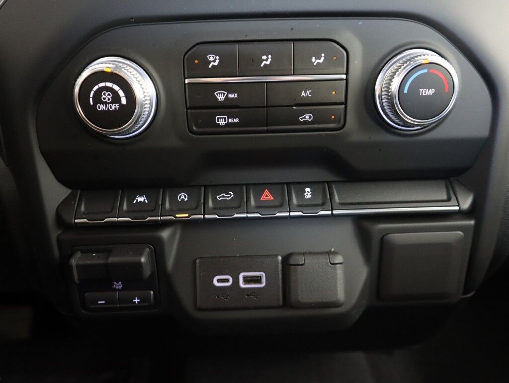 2023 GMC Sierra 1500 Pro 4WD Graphite Edition w/Off Road Pkg/Medium Bed Maumee OH