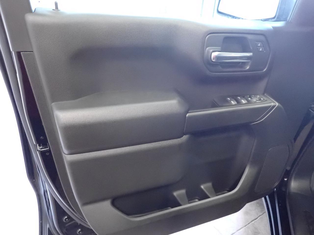 2023 GMC Sierra 1500 Pro CREW CAB 5&apos;8&quot; BOX Listowel ON
