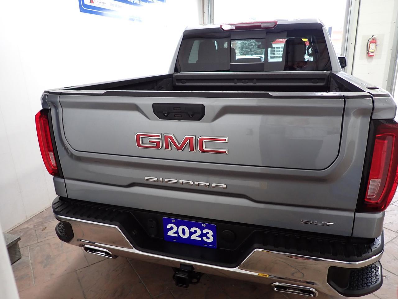 2023 GMC Sierra 1500 SLT 4WD CREW CAB LEATHER Listowel ON