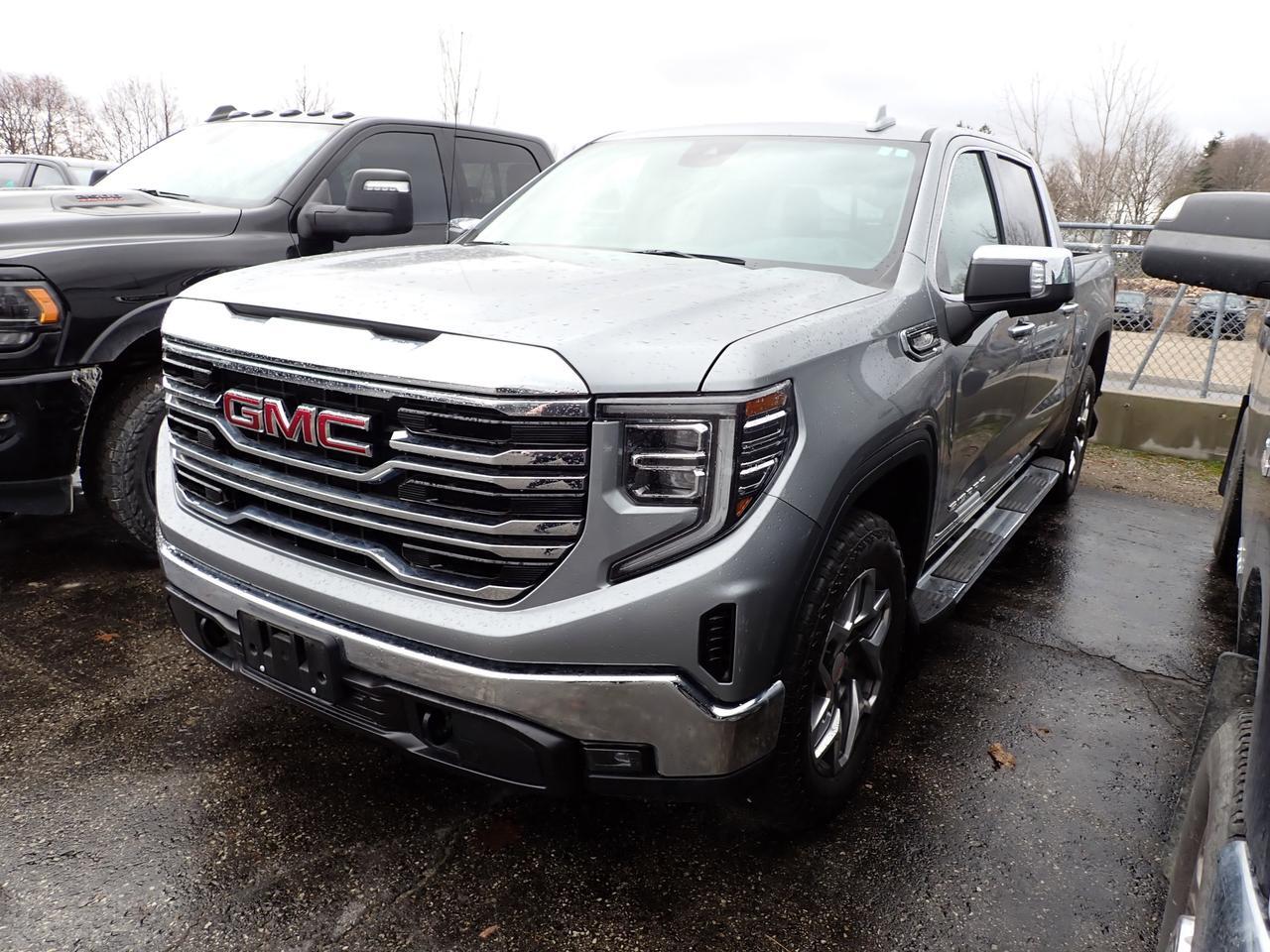 2023 GMC Sierra 1500 SLT 4WD CREW CAB Listowel ON