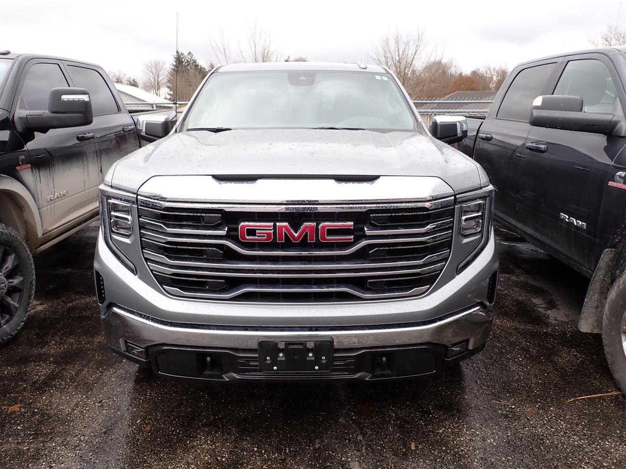 2023 GMC Sierra 1500 SLT 4WD CREW CAB Listowel ON