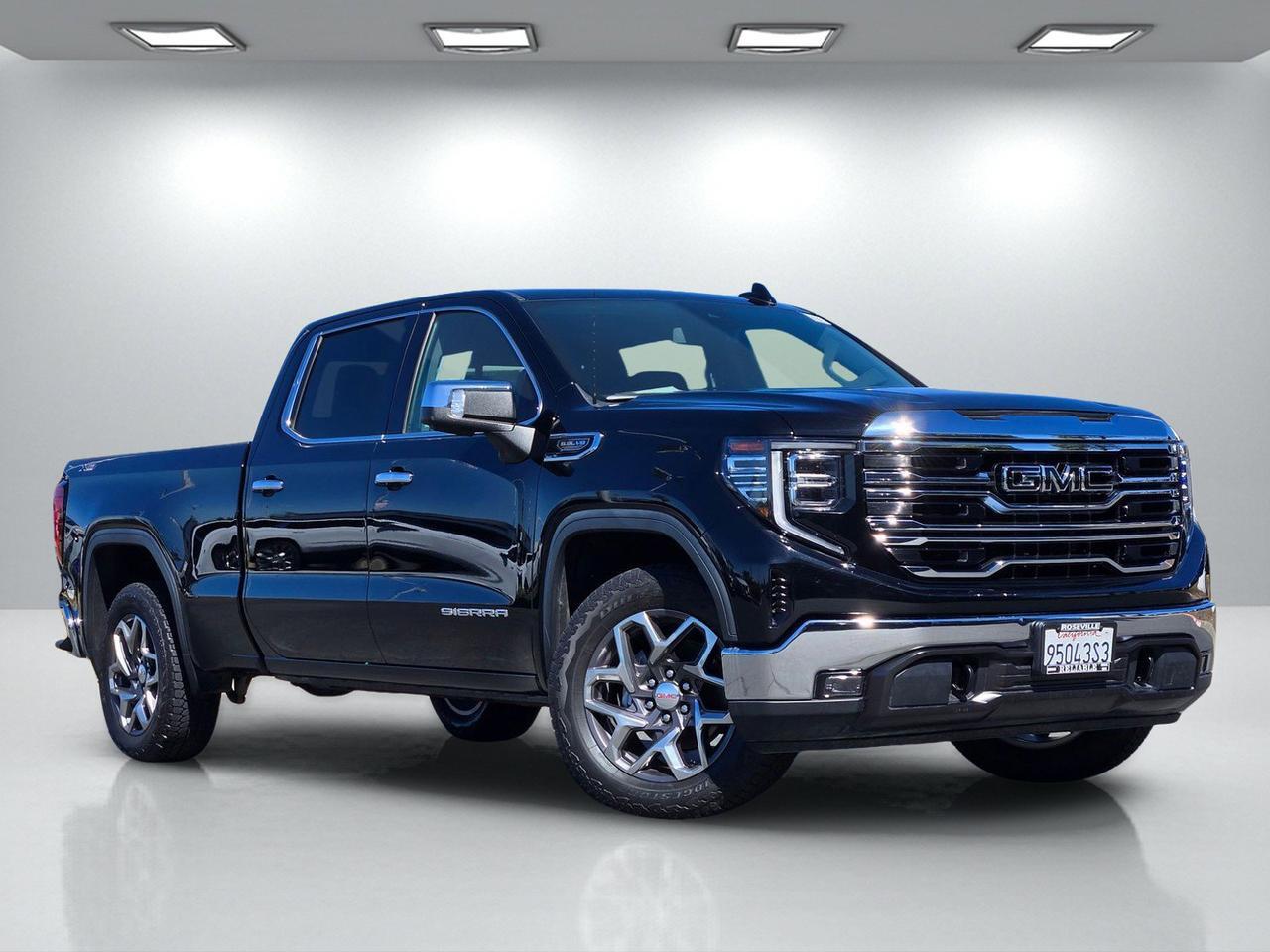 2023 GMC Sierra 1500 SLT