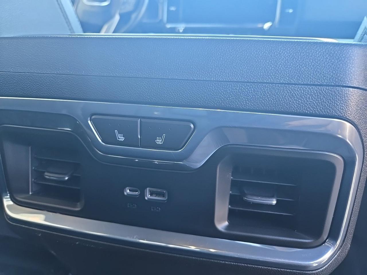 2023 GMC Sierra 1500 SLT West Burlington IA