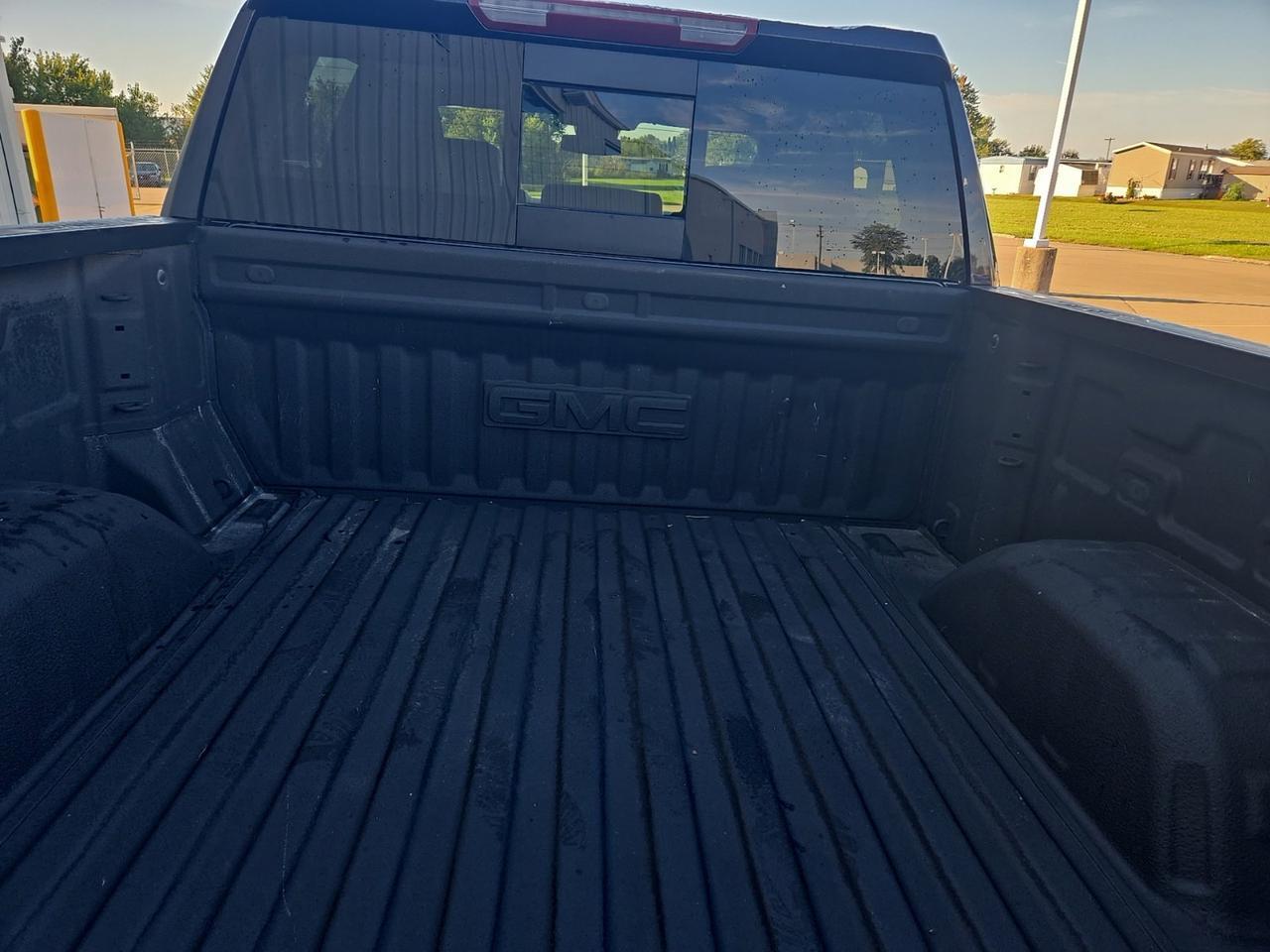 2023 GMC Sierra 1500 SLT West Burlington IA